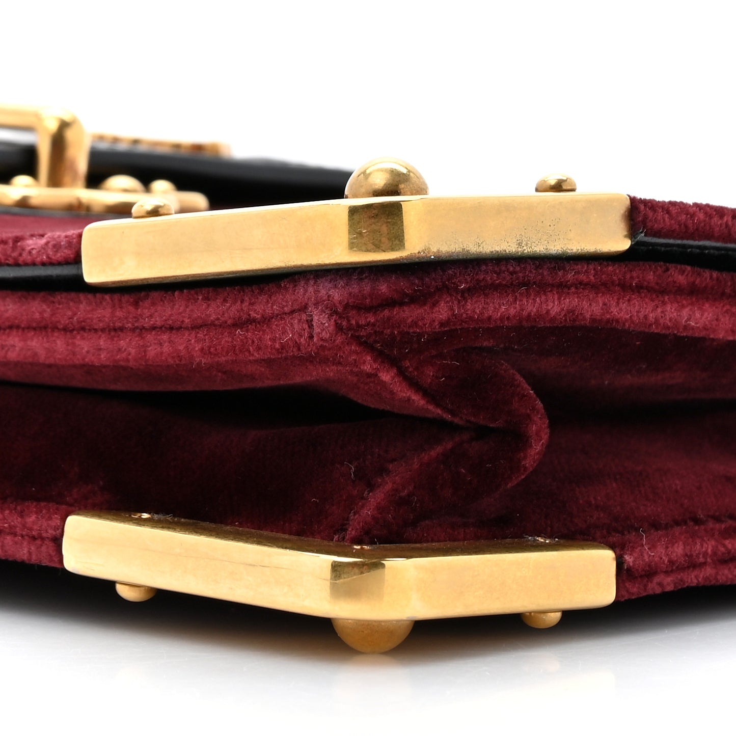 Velvet City Calfskin Cahier Clutch With Chain Ribes Black
