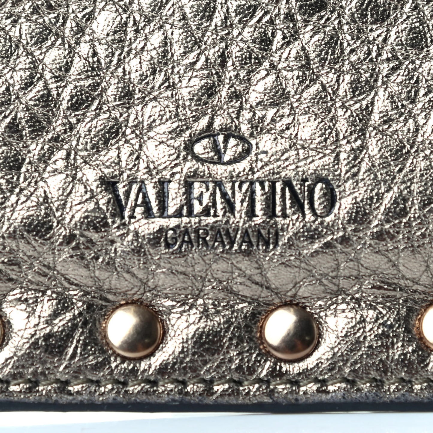 Pebbled Calfskin Rockstud Coin Case Card Holder Sasso