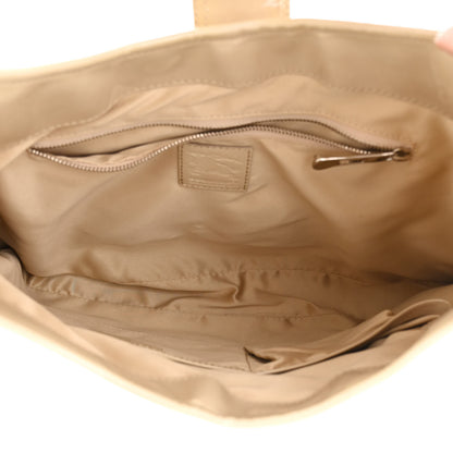 Burberry Patent Quilted Brook Hobo Beige 5 of 12