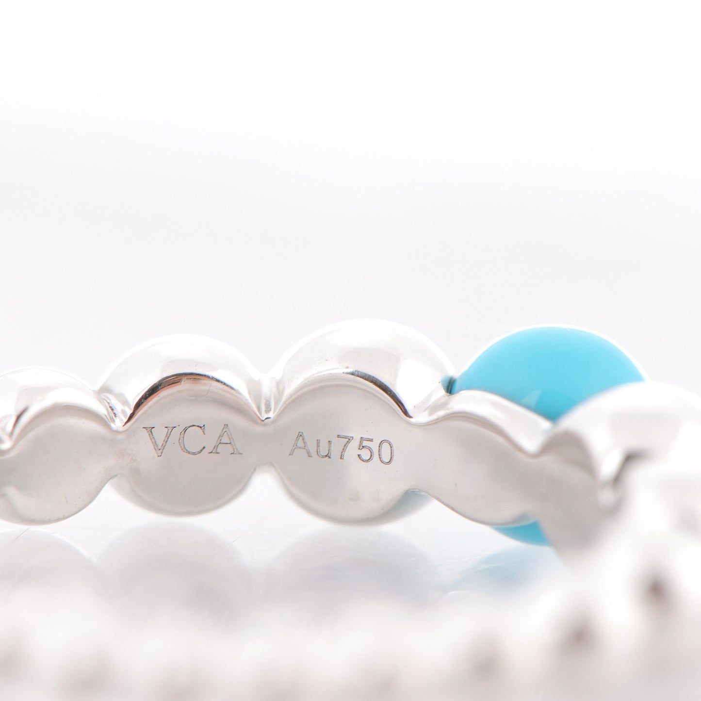 18K White Gold Turquoise Perlée Couleurs Variation Ring 7.5 56