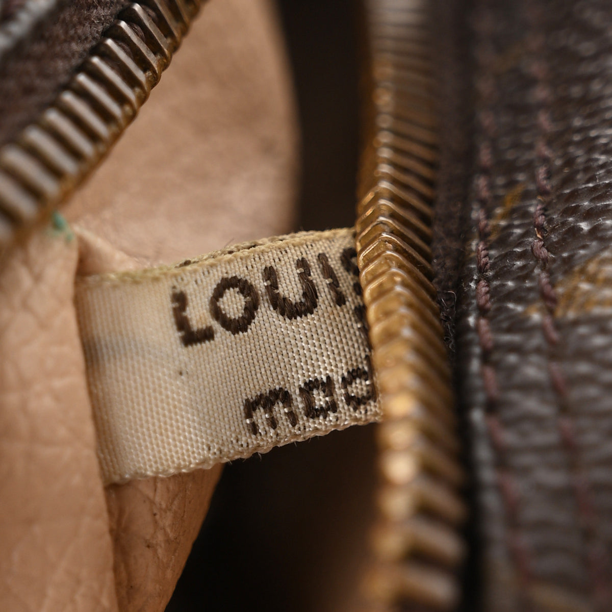 Louis Vuitton Monogram Trousse Toilette 28 6 of 7