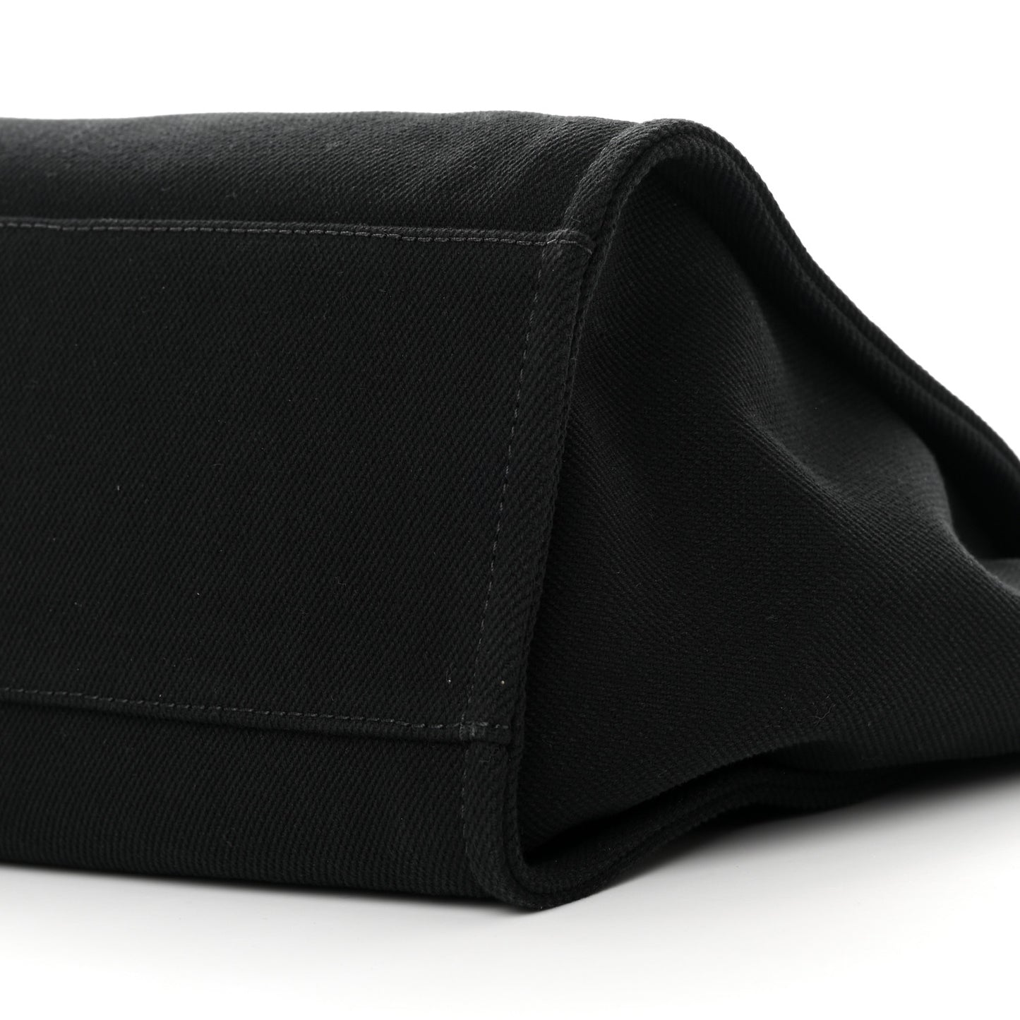 Canvas Pearl Medium Deauville Tote Black