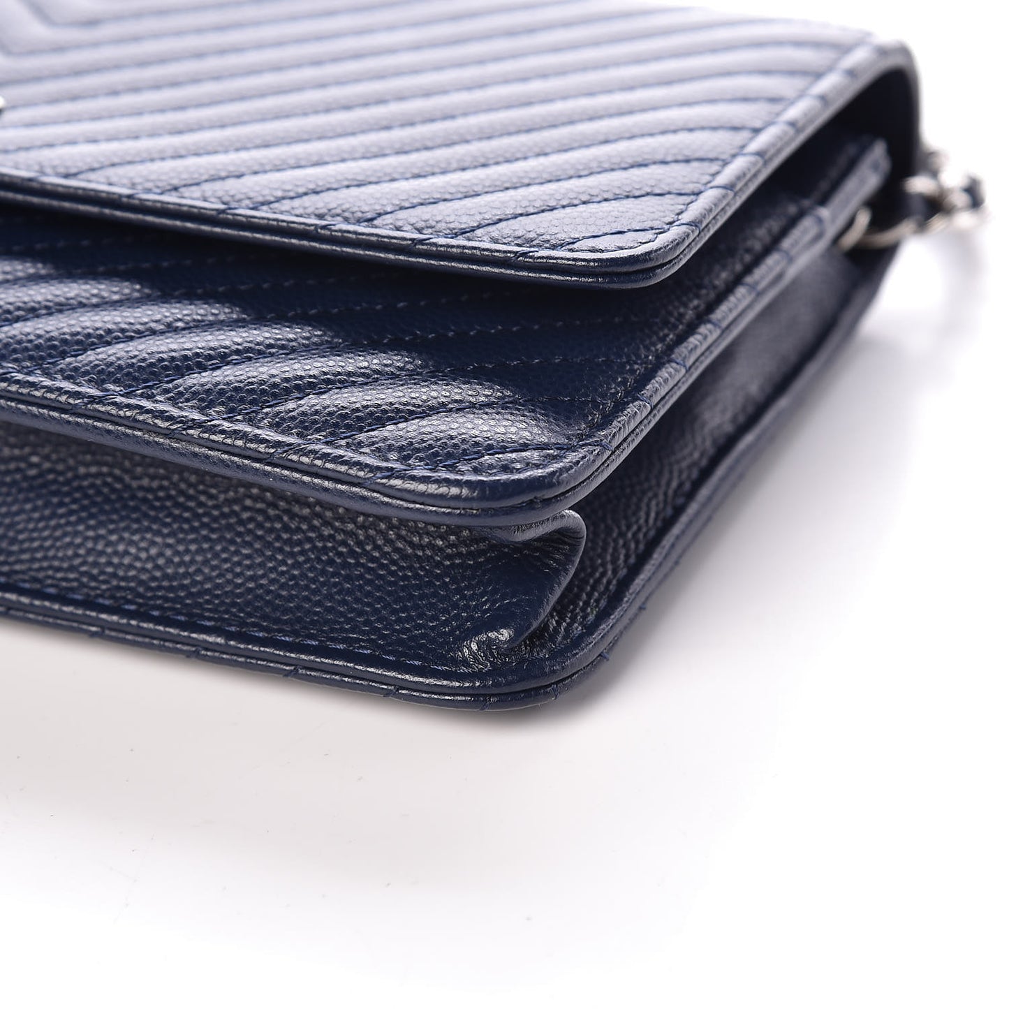 Caviar Chevron Quilted Wallet On Chain WOC Navy