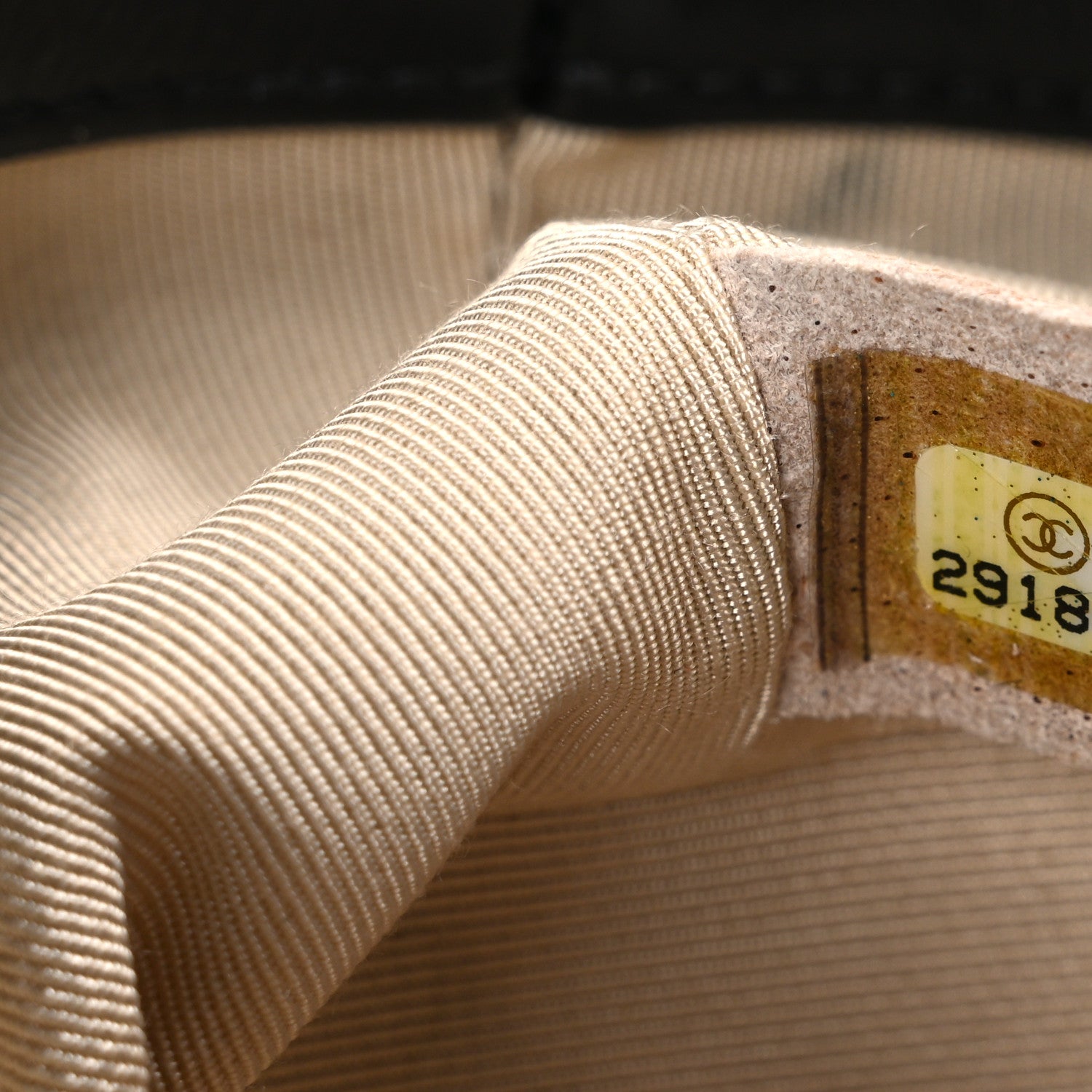 Chanel Calfskin Raffia Small Vanity Case Bag Black Beige 7 of 11