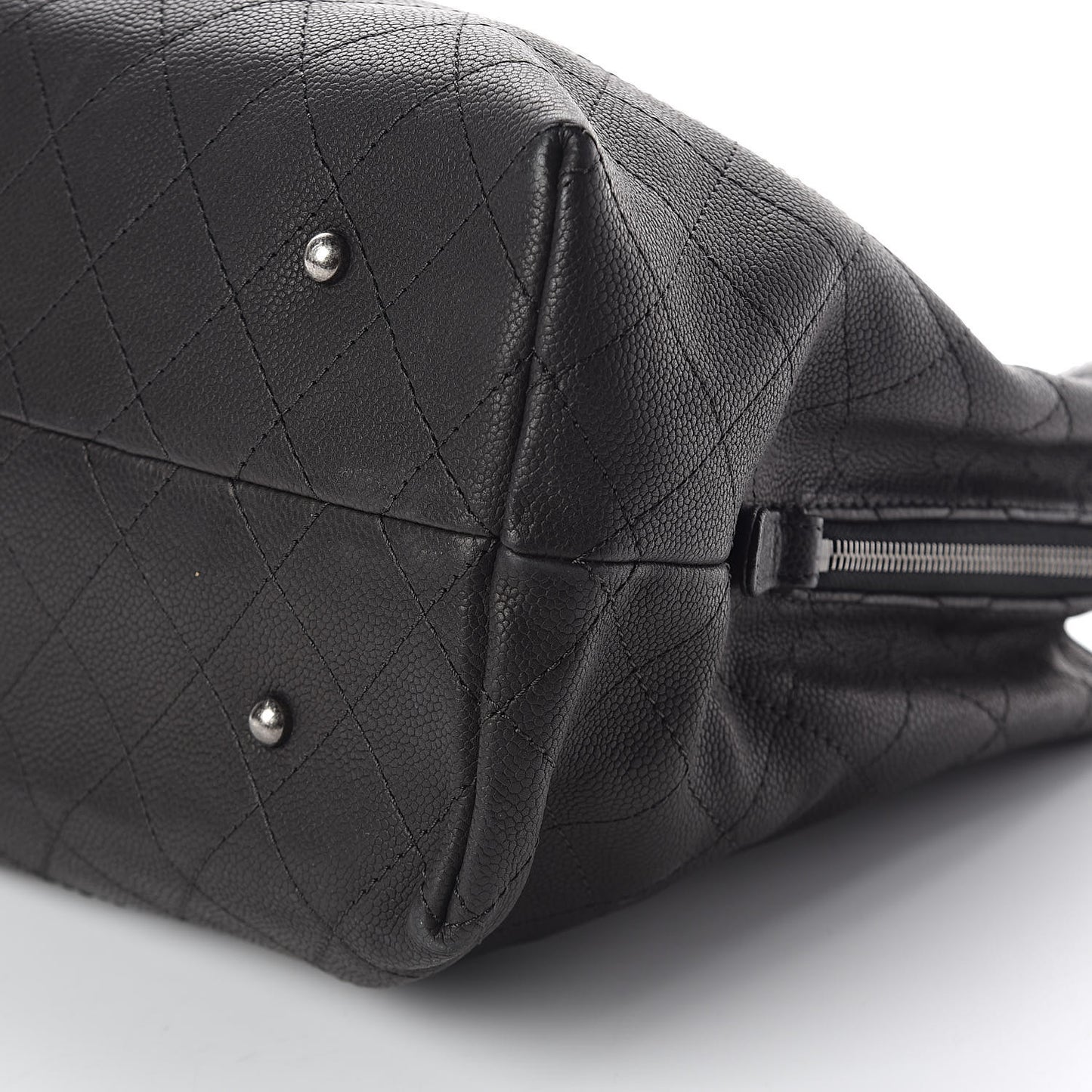 Grained Vegetal Calfskin Urban Shopping Tote Black