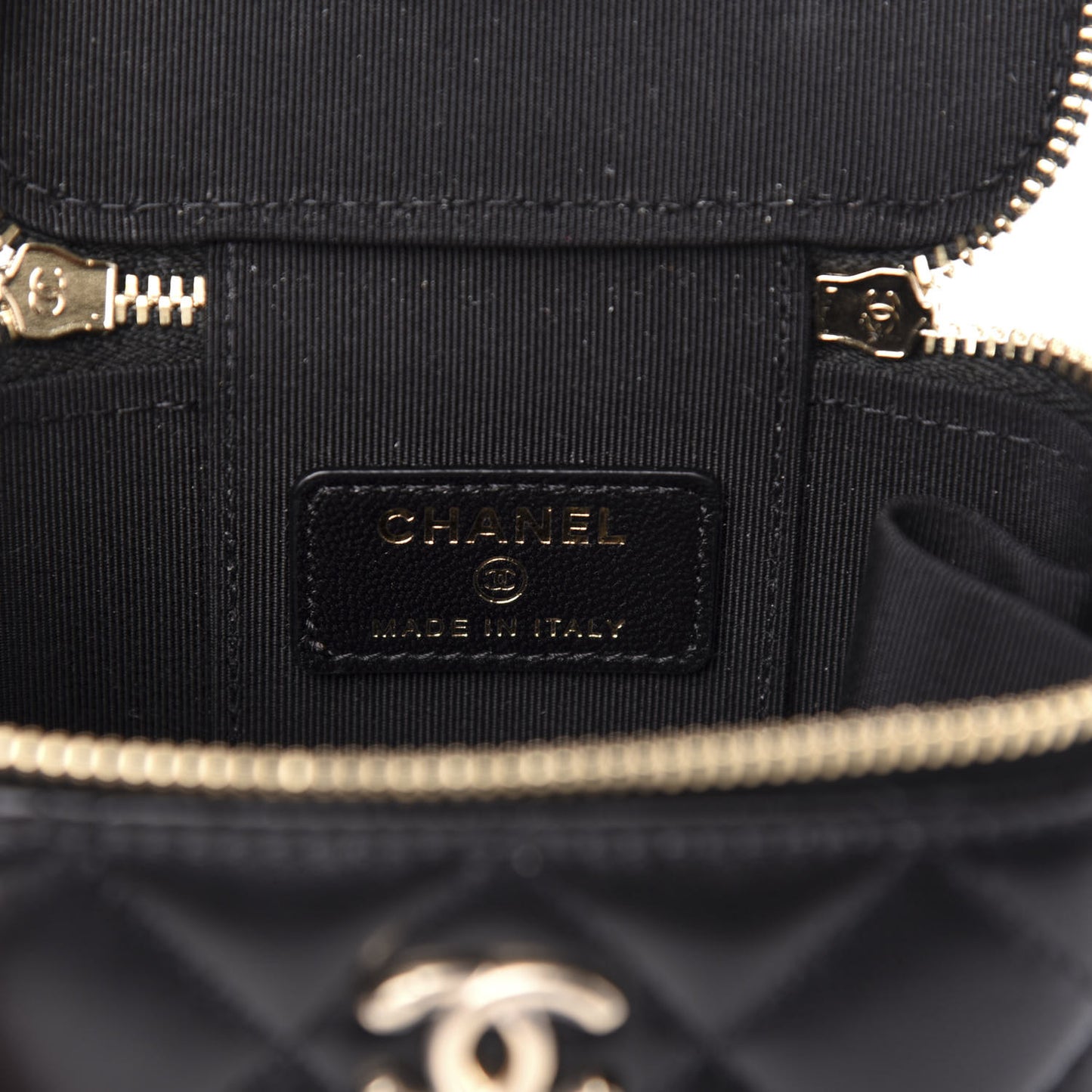 Lambskin Quilted Trendy Mini Vanity Case With Chain Black