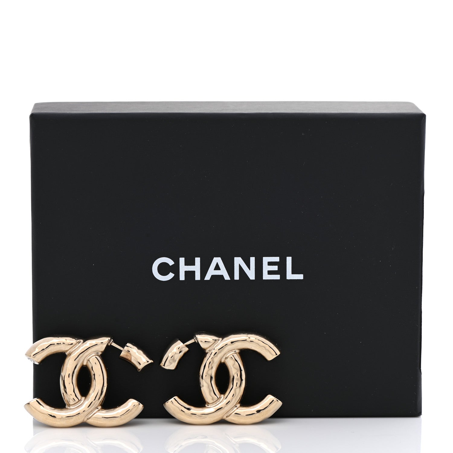 Chanel Metal Large CC Earrings Light Gold 5 of 5