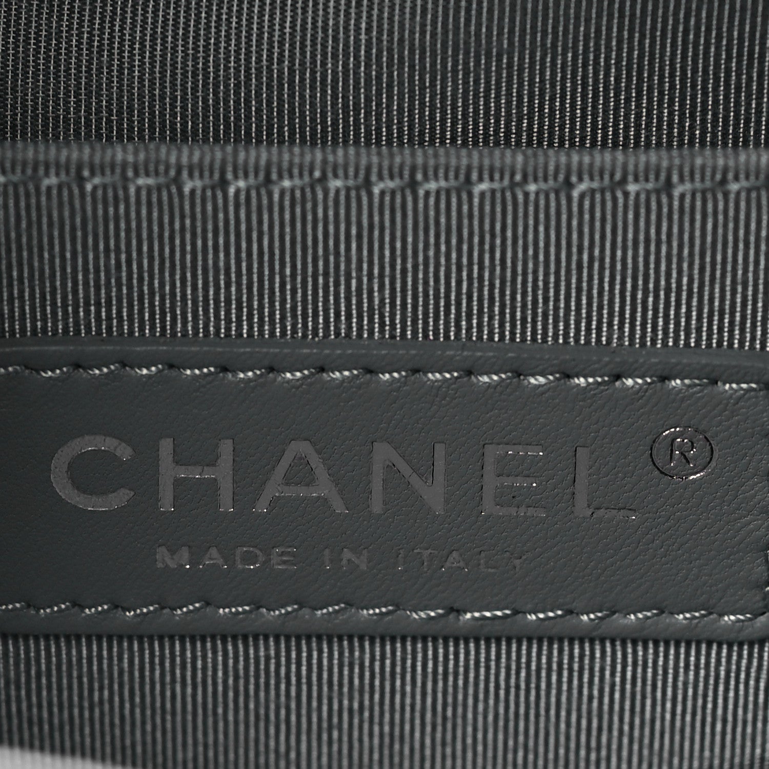 Chanel Patent Calfskin Quilted Medium Boy Flap Black 5 of 9