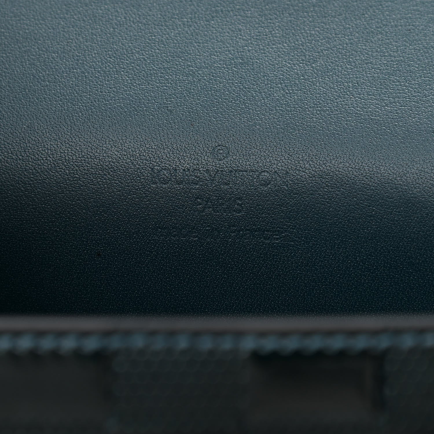 Louis Vuitton Damier Vernis Club Bag Black 7 of 13