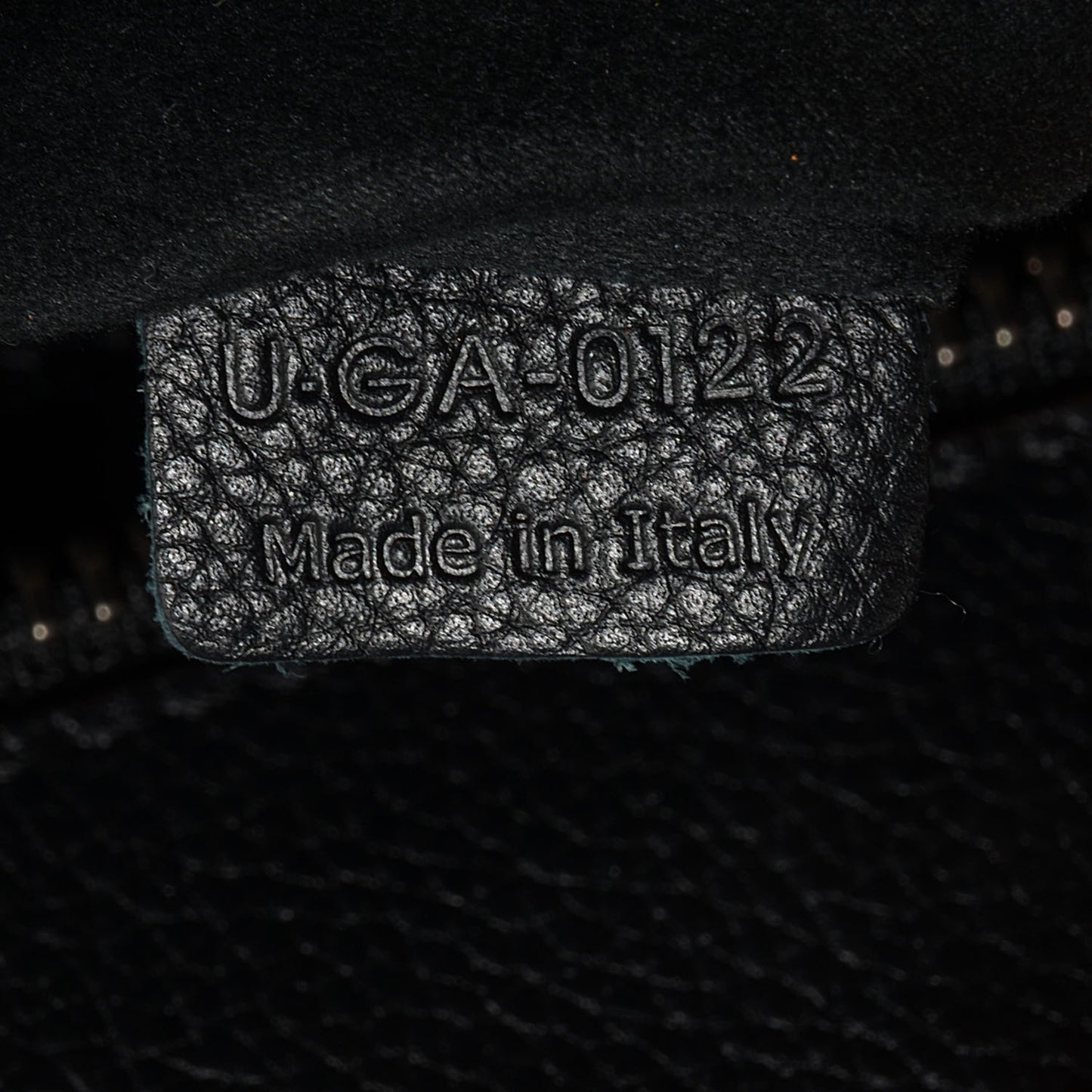Drummed Leather Shoulder Luggage Black