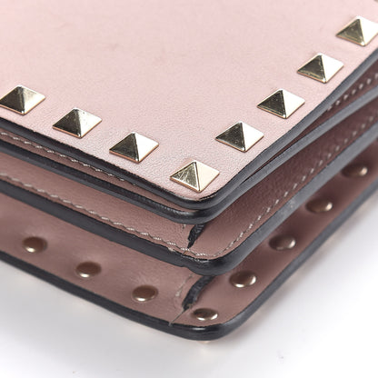 Valentino Garavani Vitello Rockstud Wallet on Chain Poudre 8 of 8
