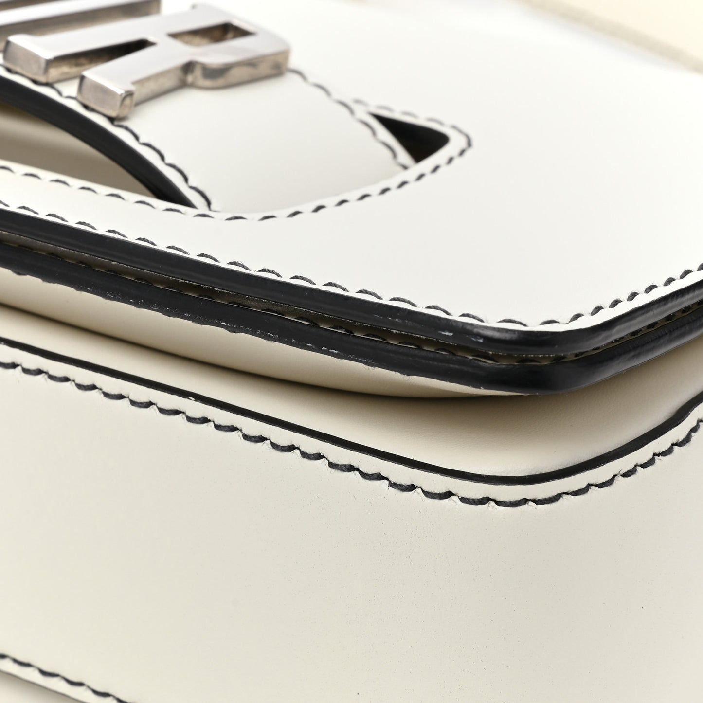 Smooth Calfskin Dio(r)evolution Flap Bag Off White