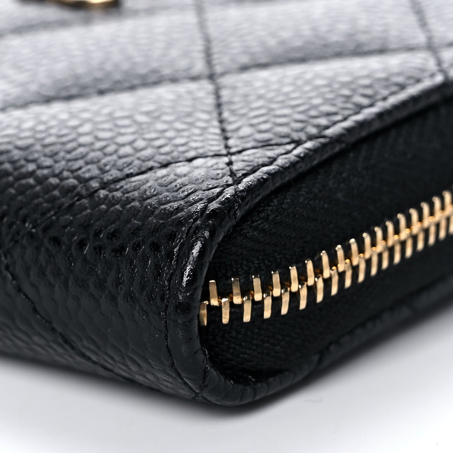 Caviar Quilted Classic Zipped Coin Purse Black