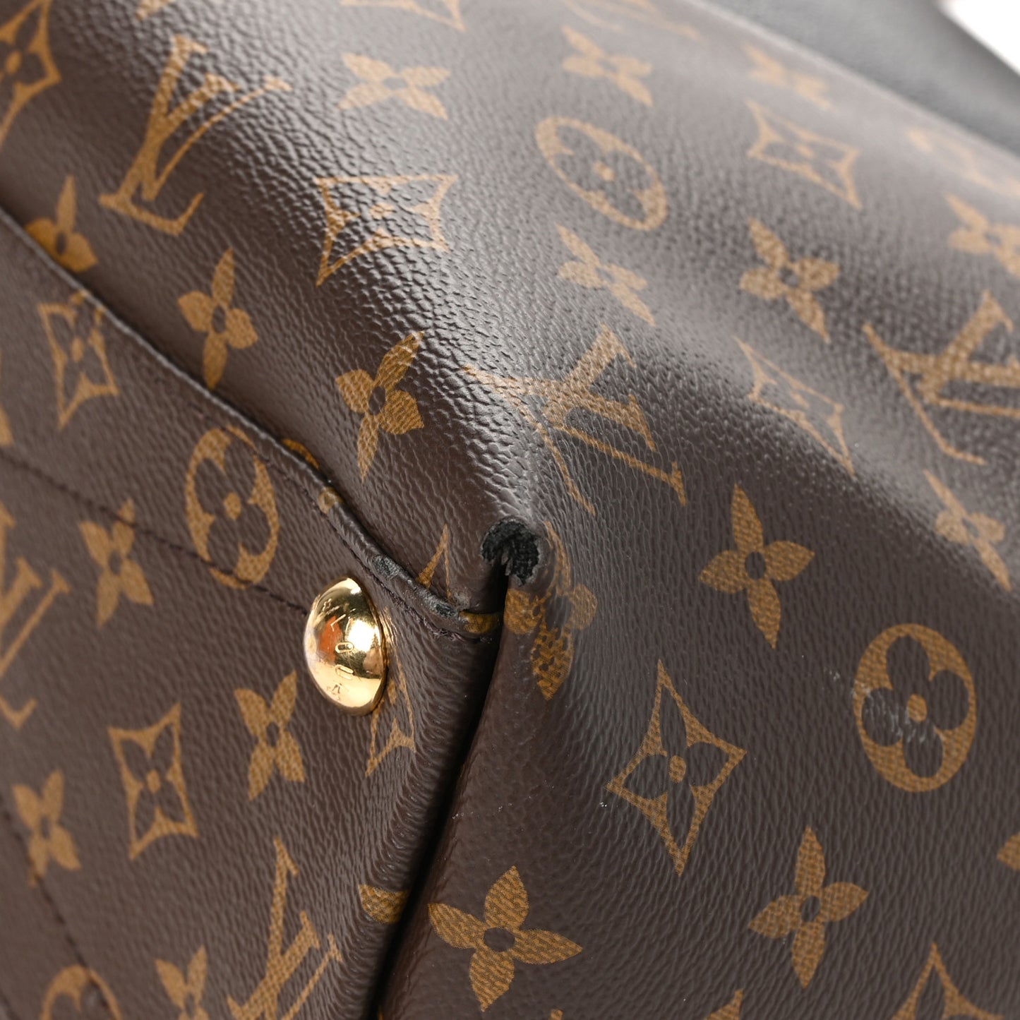 Monogram V Tote MM Black