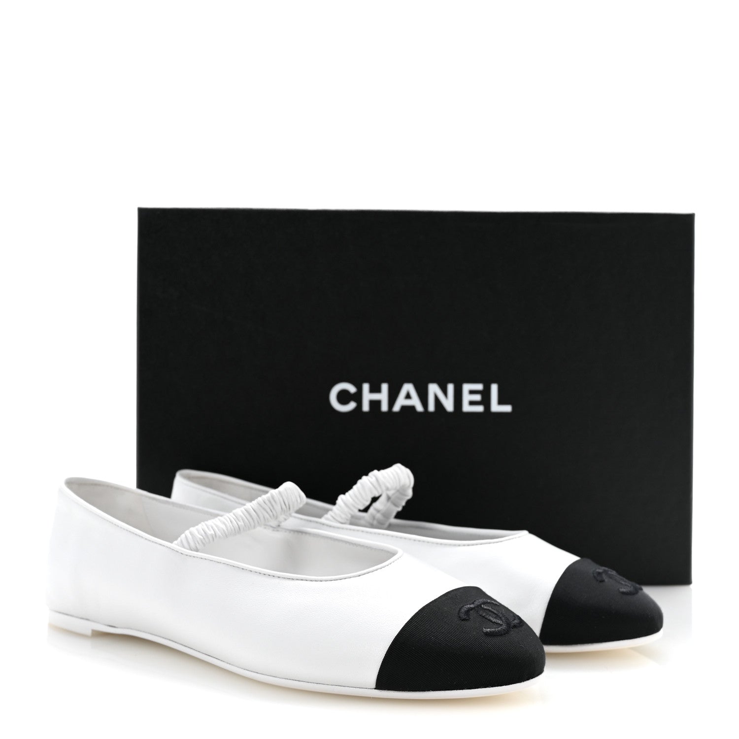Chanel Lambskin Knit Grosgrain Cap Toe CC Ballerina Flats With Leg Warmers 38.5 White Black 11 of 11