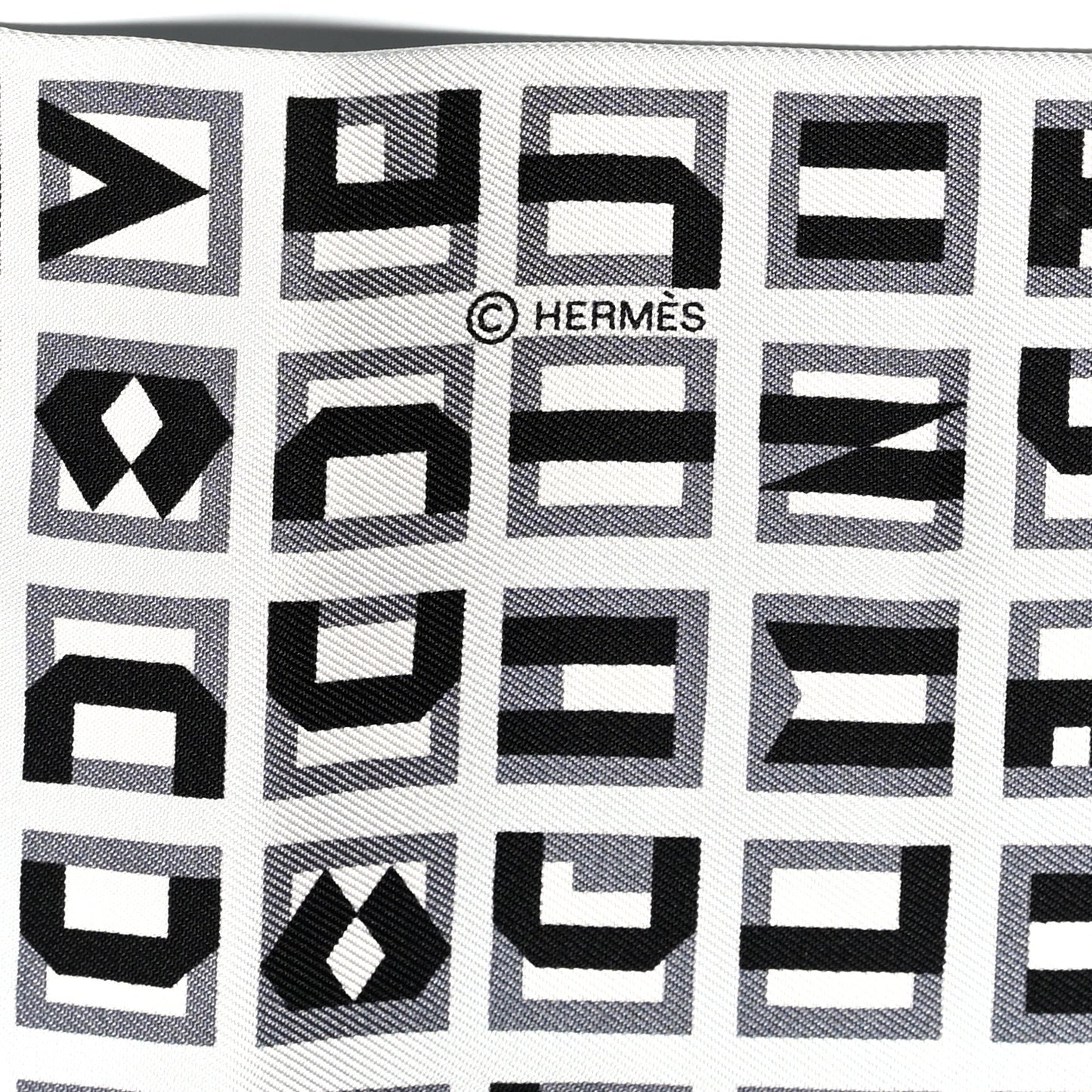 Silk Lettres Et Pois Maxi Twilly Cut Gris Black Menthol