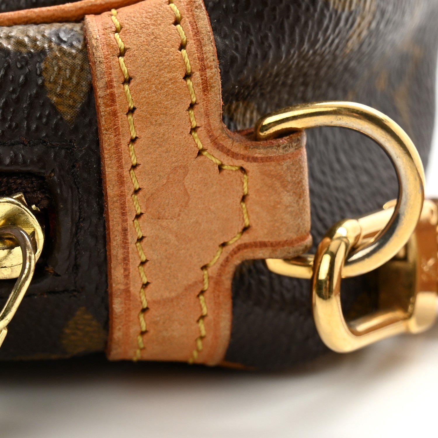 Louis Vuitton Monogram Wapity 12 of 12