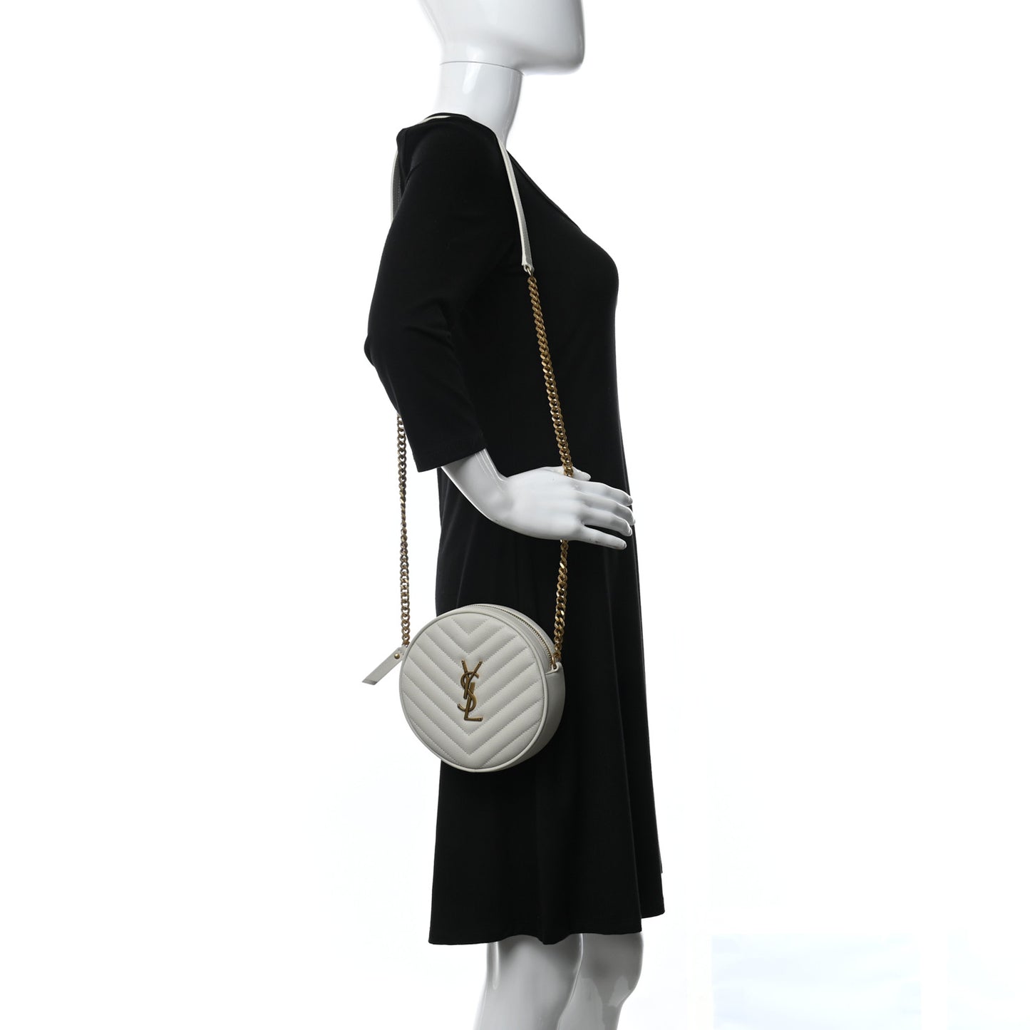 Grain De Poudre Matelasse Chevron Quilted Round Vinyle Camera Bag Blanc Vintage
