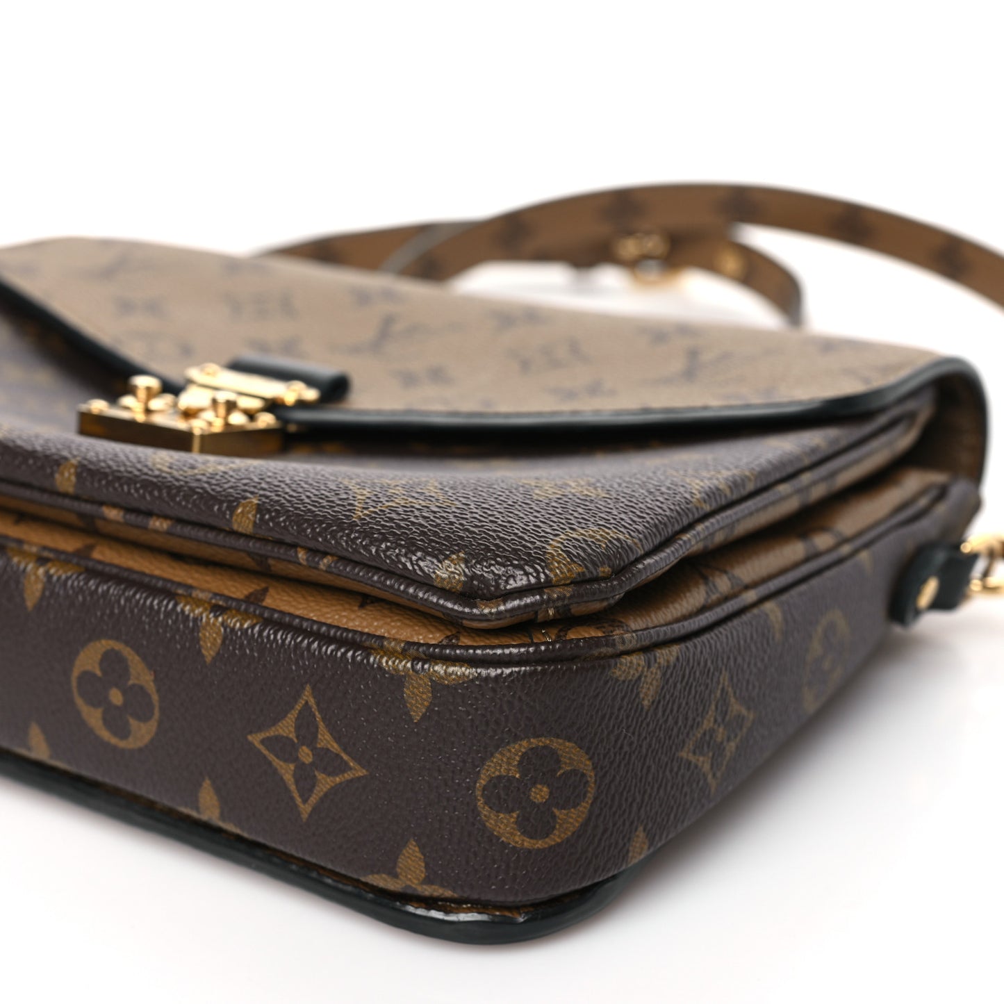Reverse Monogram Pochette Metis