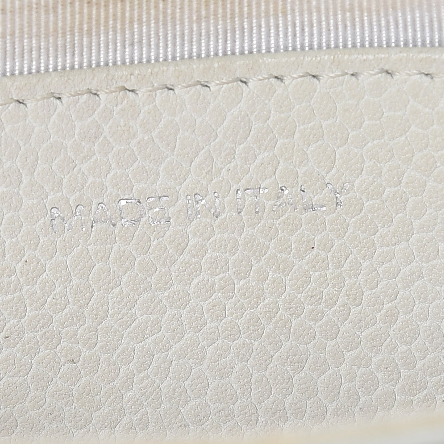 Caviar Half Moon Wallet On Chain WOC White