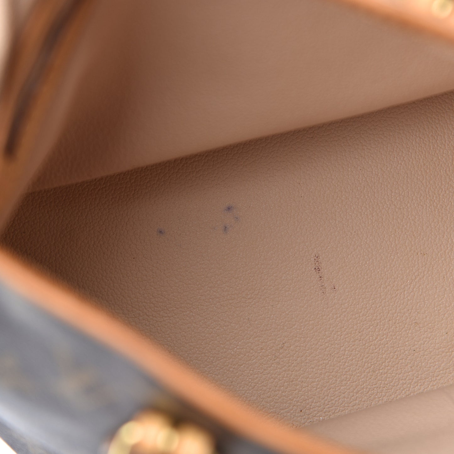 Monogram Petit Bucket 23