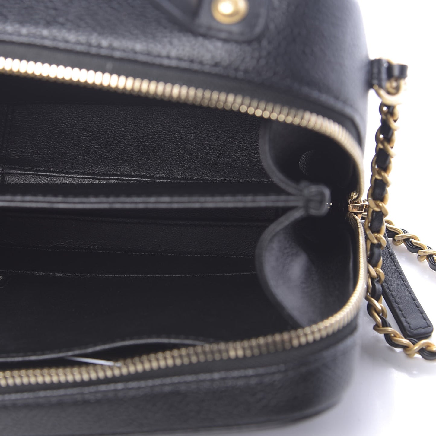 Caviar Quilted Small CC Filigree Vanity Case Black