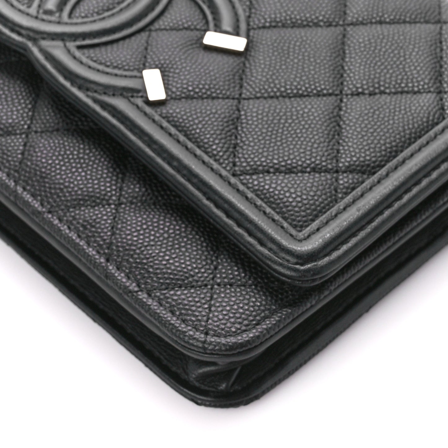 Caviar Quilted CC Filigree Wallet On Chain WOC Black