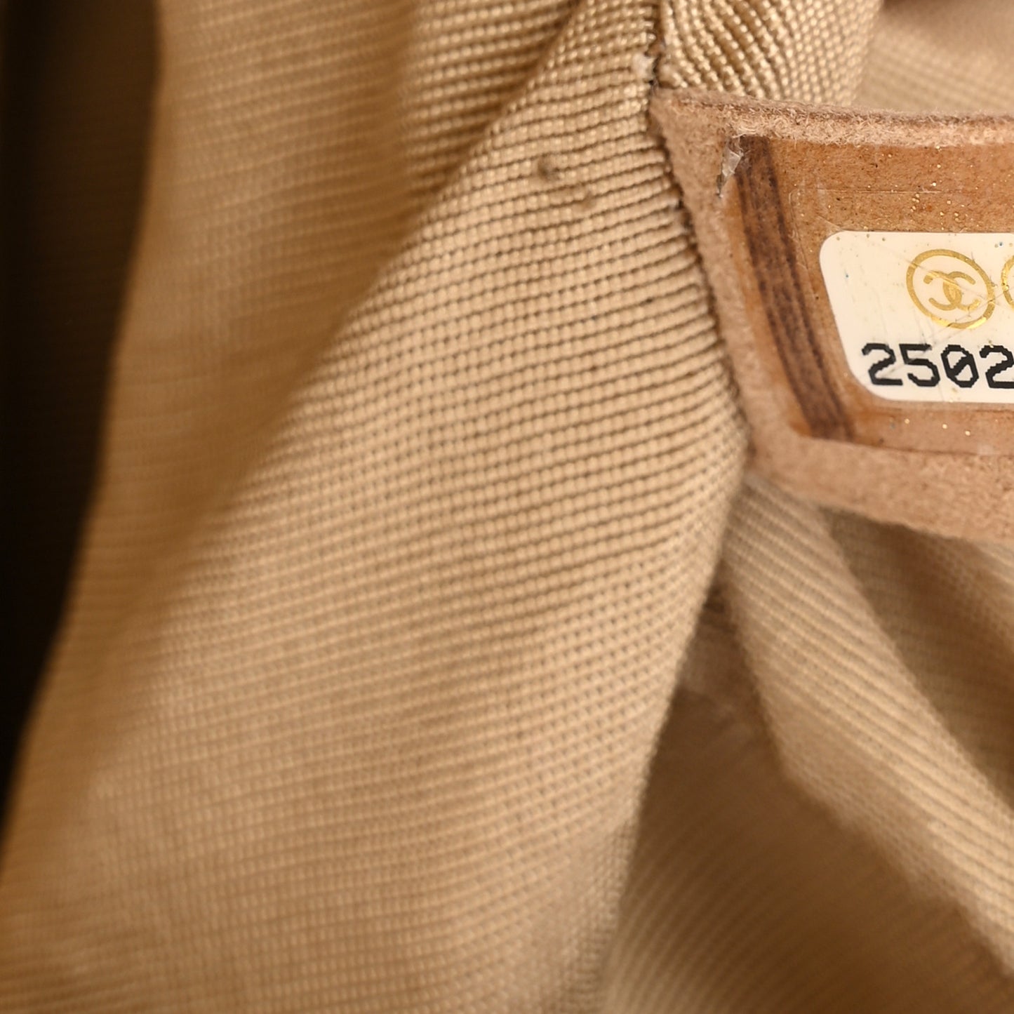 Metallic Lambskin Medium Scaled Boy Flap Gold