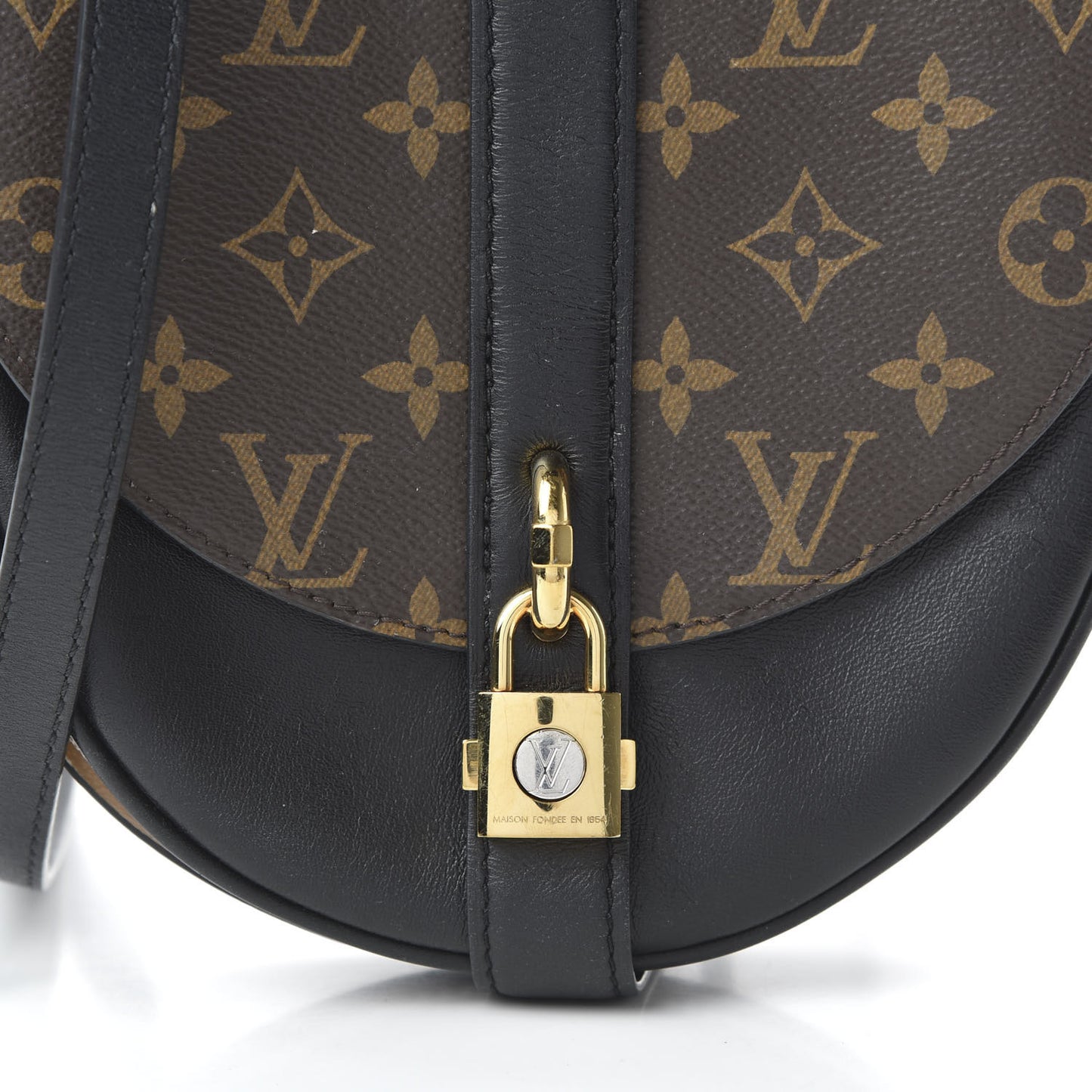 Reverse Monogram Chantilly Lock Black