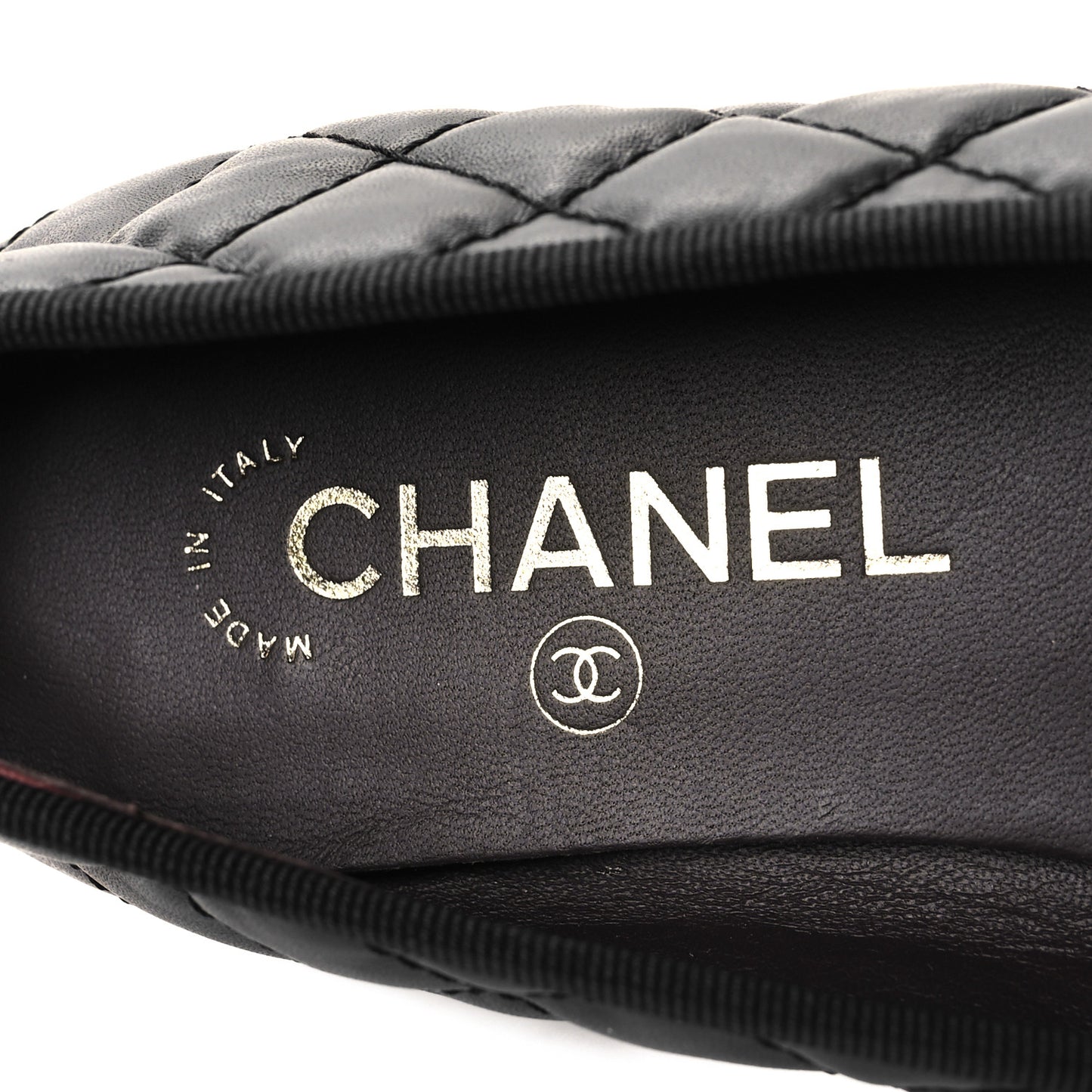 Aged Calfskin Quilted CC Cap Toe Ballerina Flats 39 Black