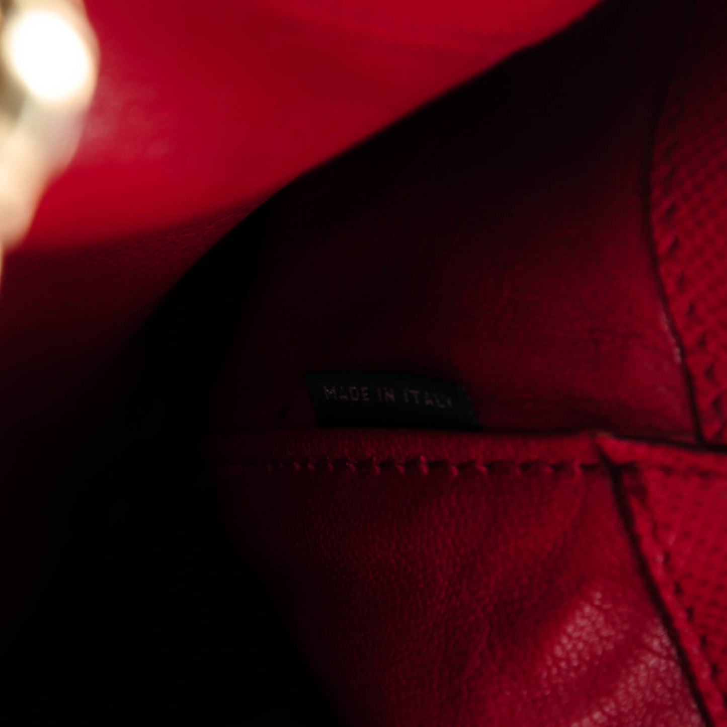 Saffiano Cuir Open Promenade Tote Fuoco