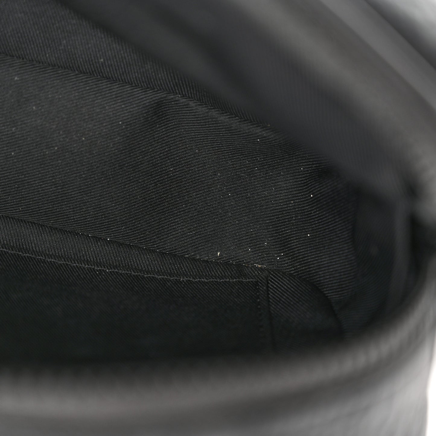 Taurillon Monogram S Lock Messenger Black