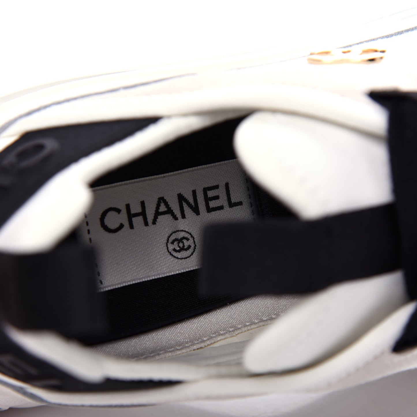Velvet Calfskin Mixed Fibers CC Sneakers 38 White Black