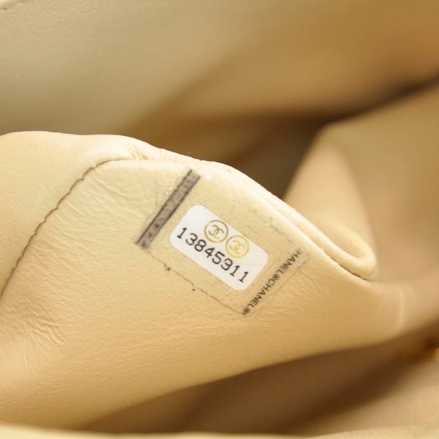 Chanel Caviar Jumbo Single Flap Beige 11 of 12