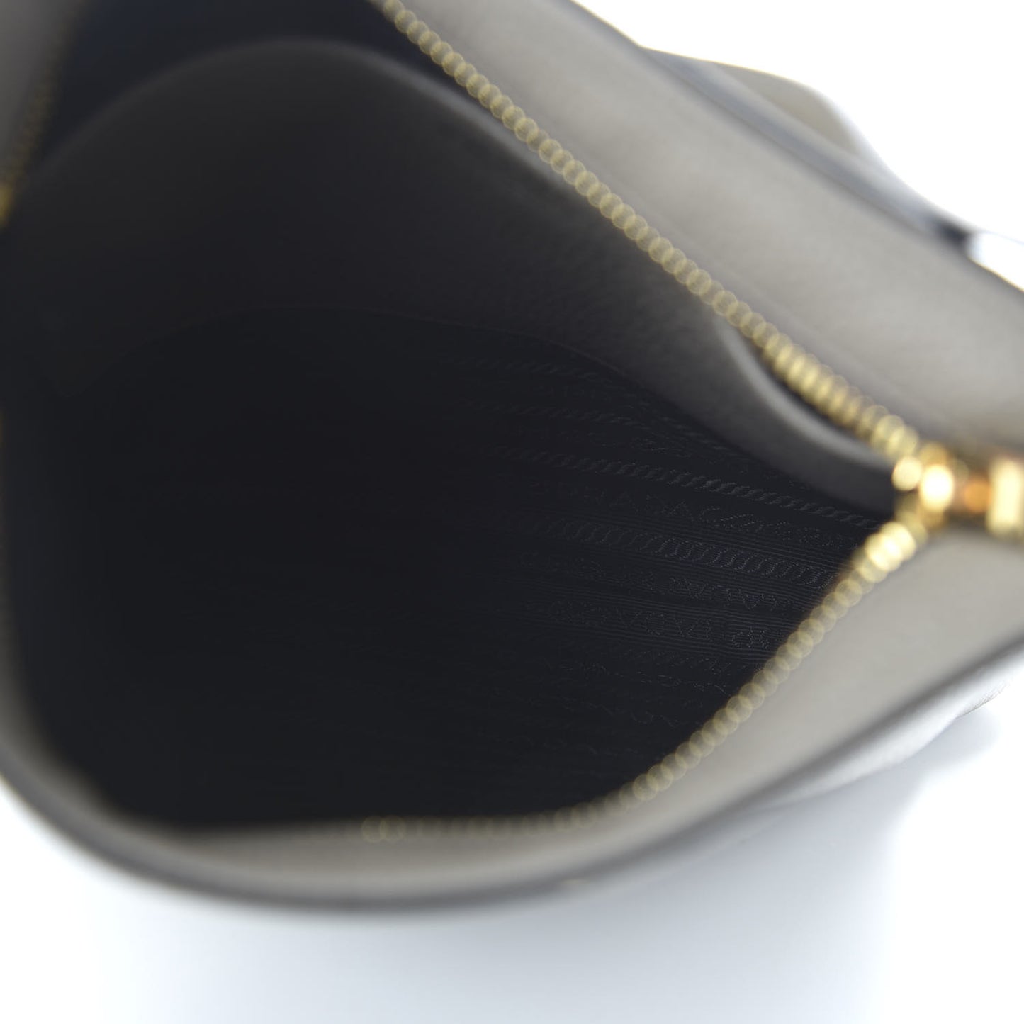 Vitello Daino Crossbody Bag Argilla