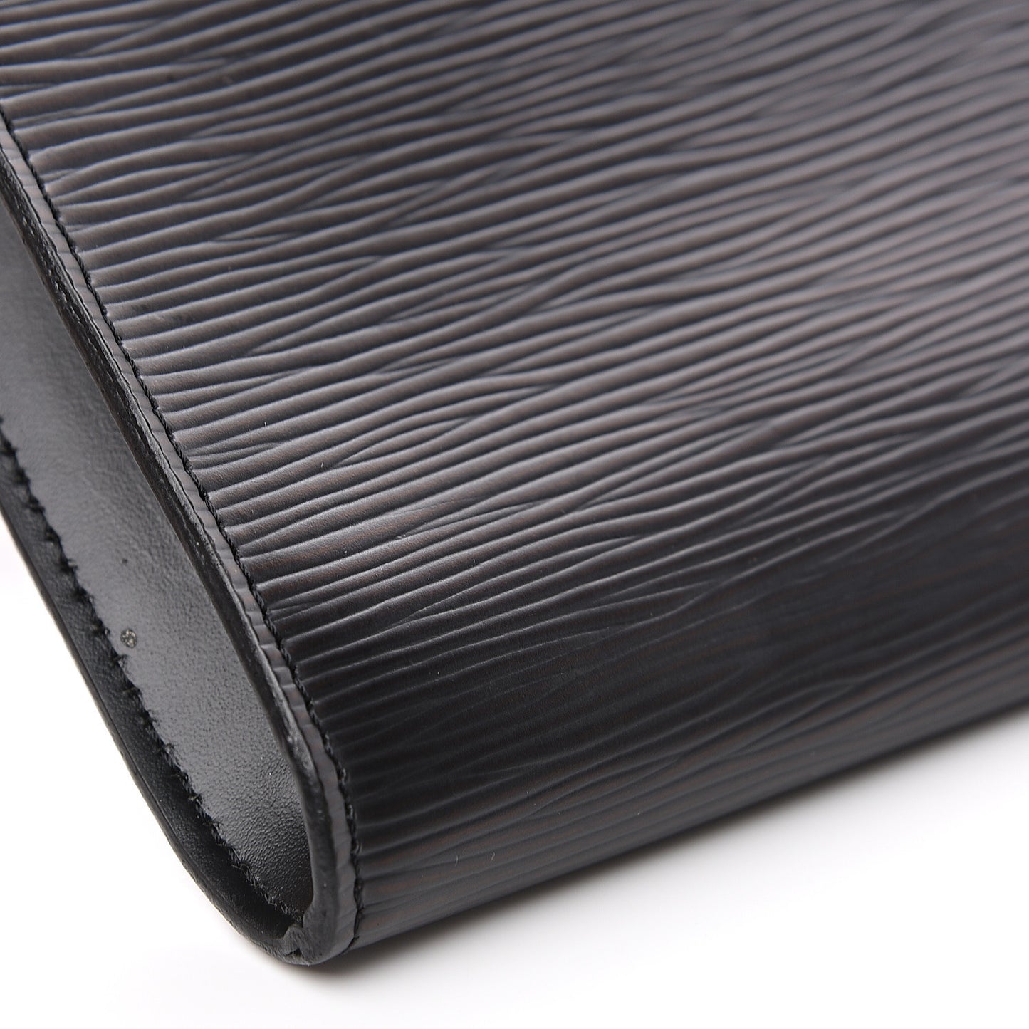 Epi Pochette Accessories 24 Black