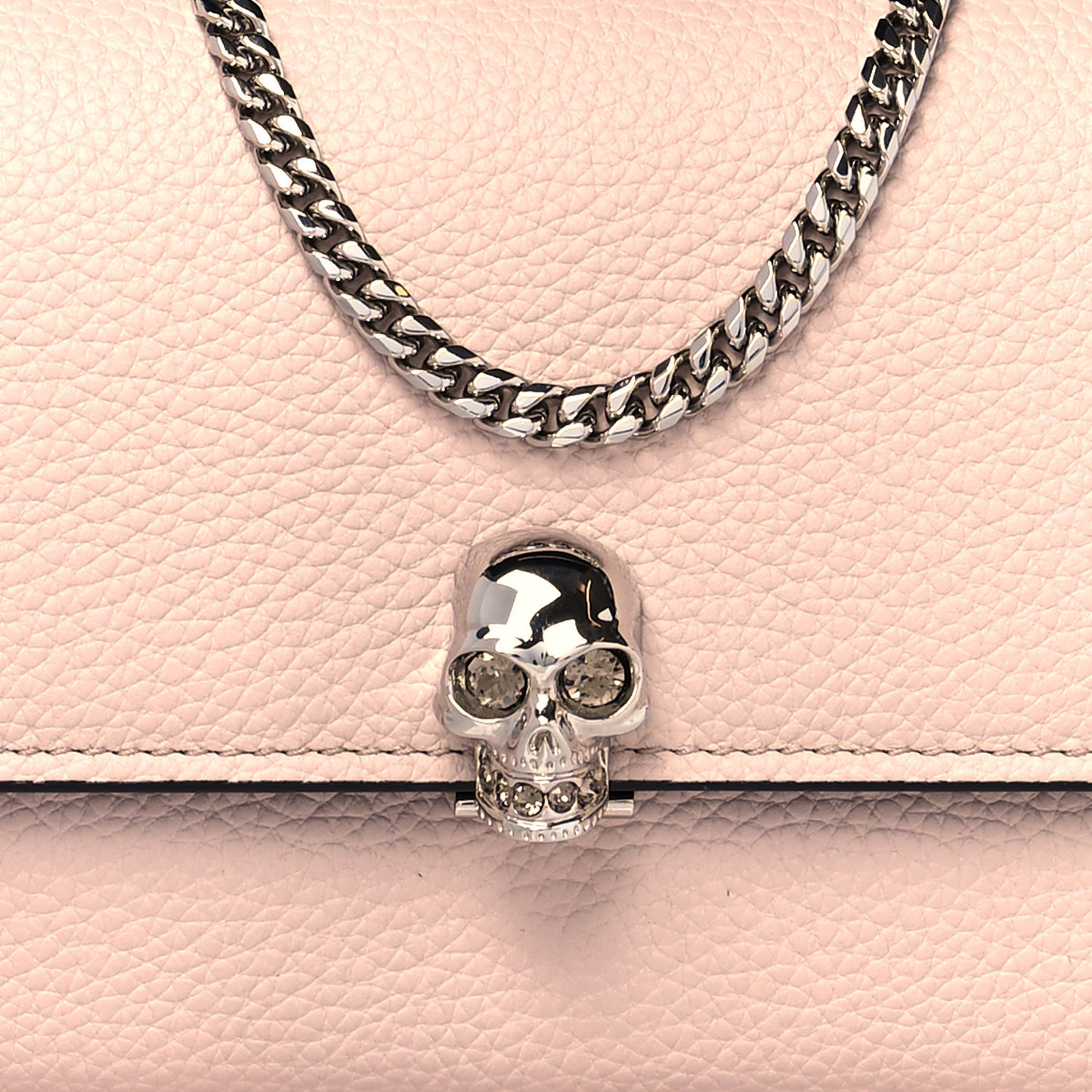 Pebbled Calfskin Skull Wallet on Chain Teint