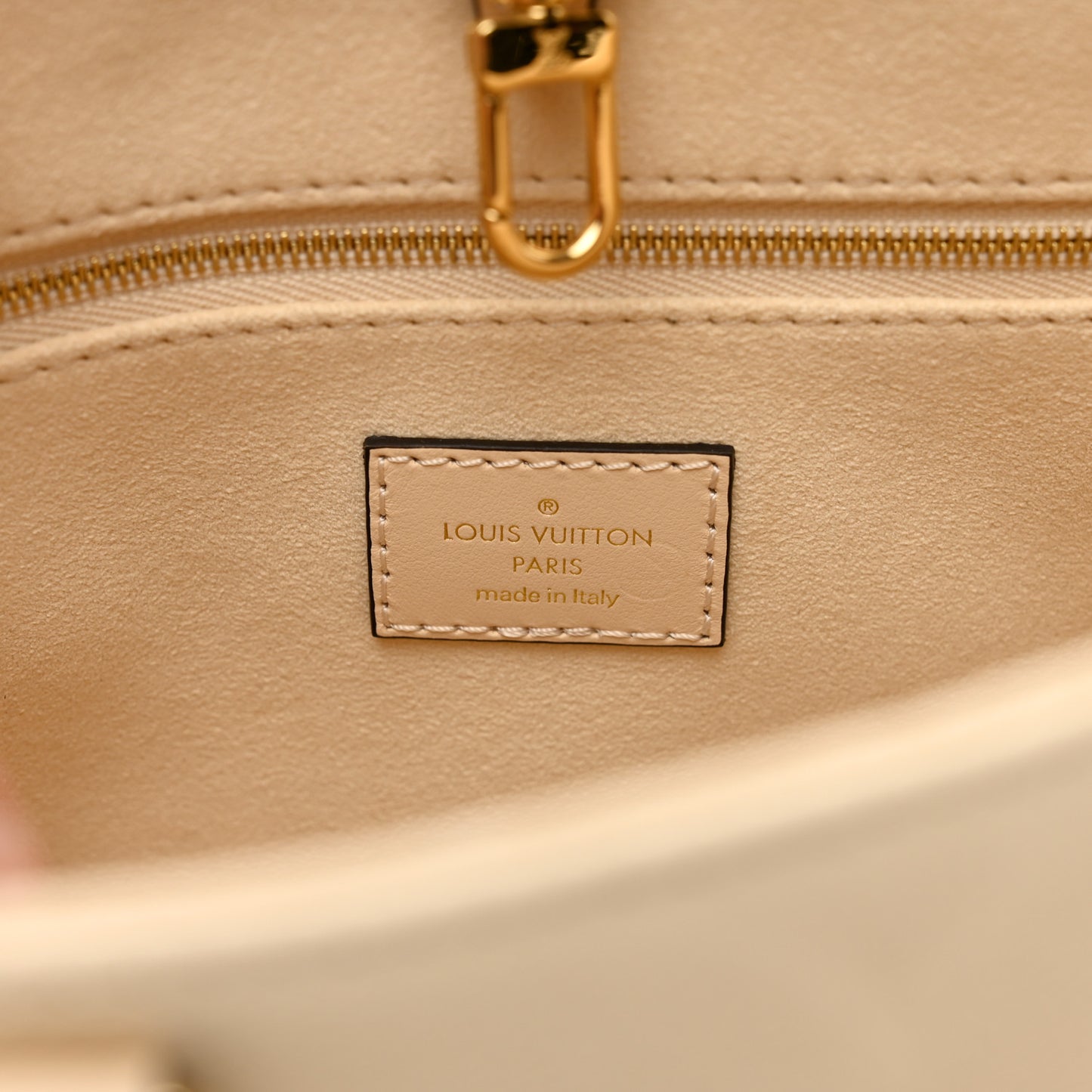 Empreinte Monogram Giant Onthego PM Cream Beige