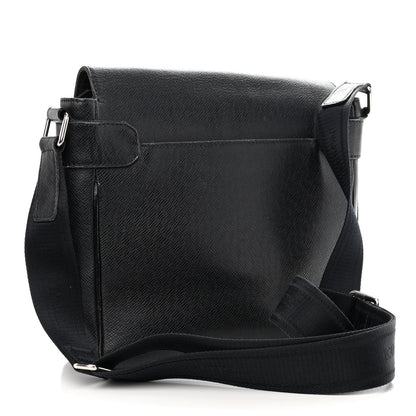 Louis Vuitton Taiga Milo Messenger Boreal 3 of 11