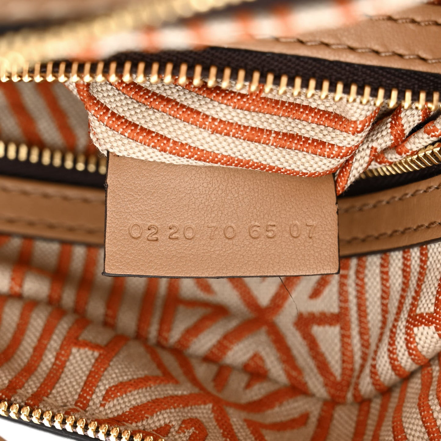 Calfskin Small Daria Cement Brown