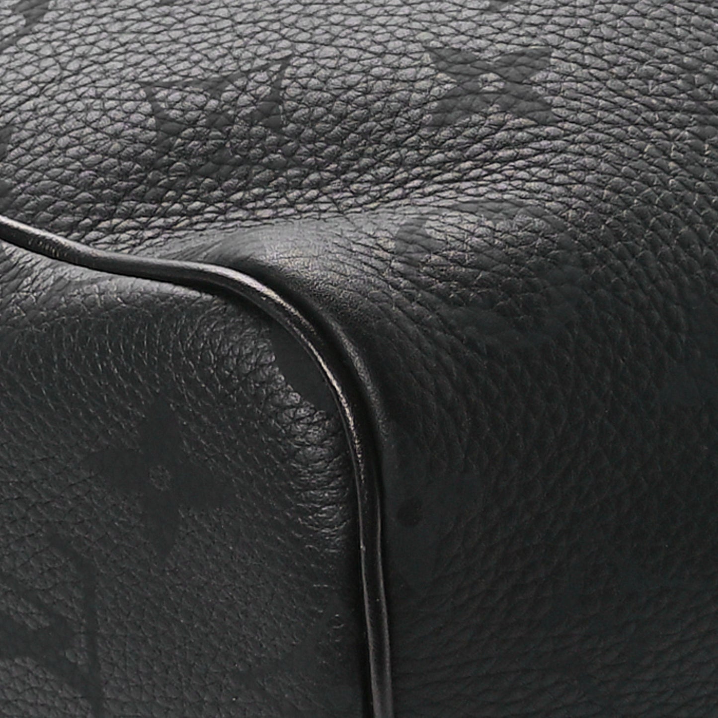 Calfskin Monogram Speedy P9 Bandouliere 30 Ultra Black