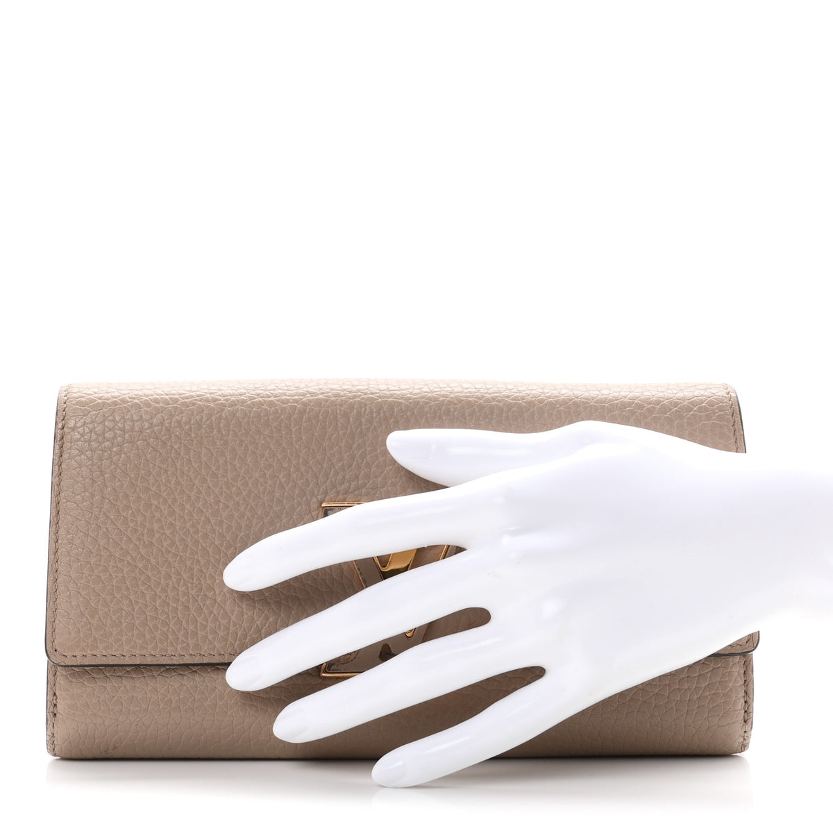 Taurillon Capucines Wallet Galet