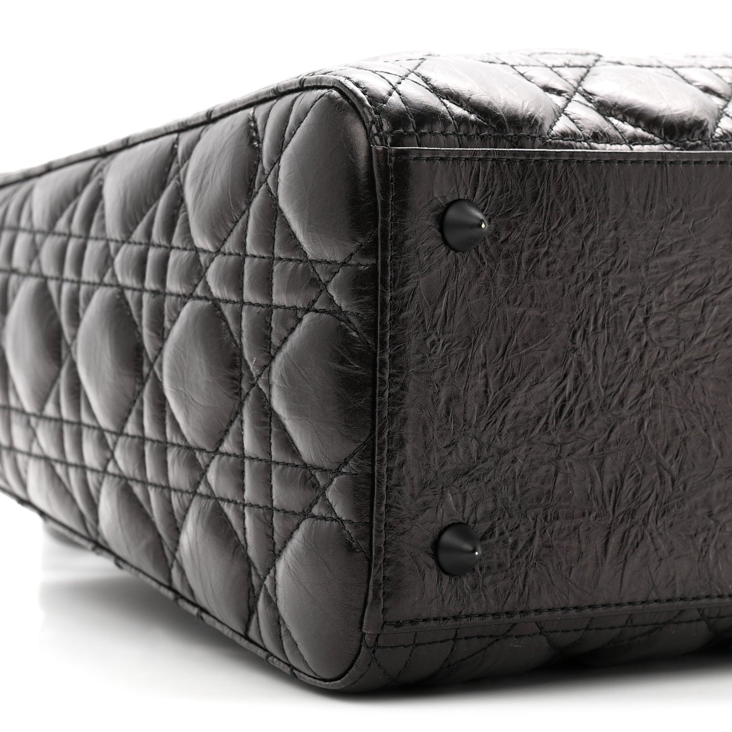 Crinkled Calfskin Cannage Medium Lady Dior Black