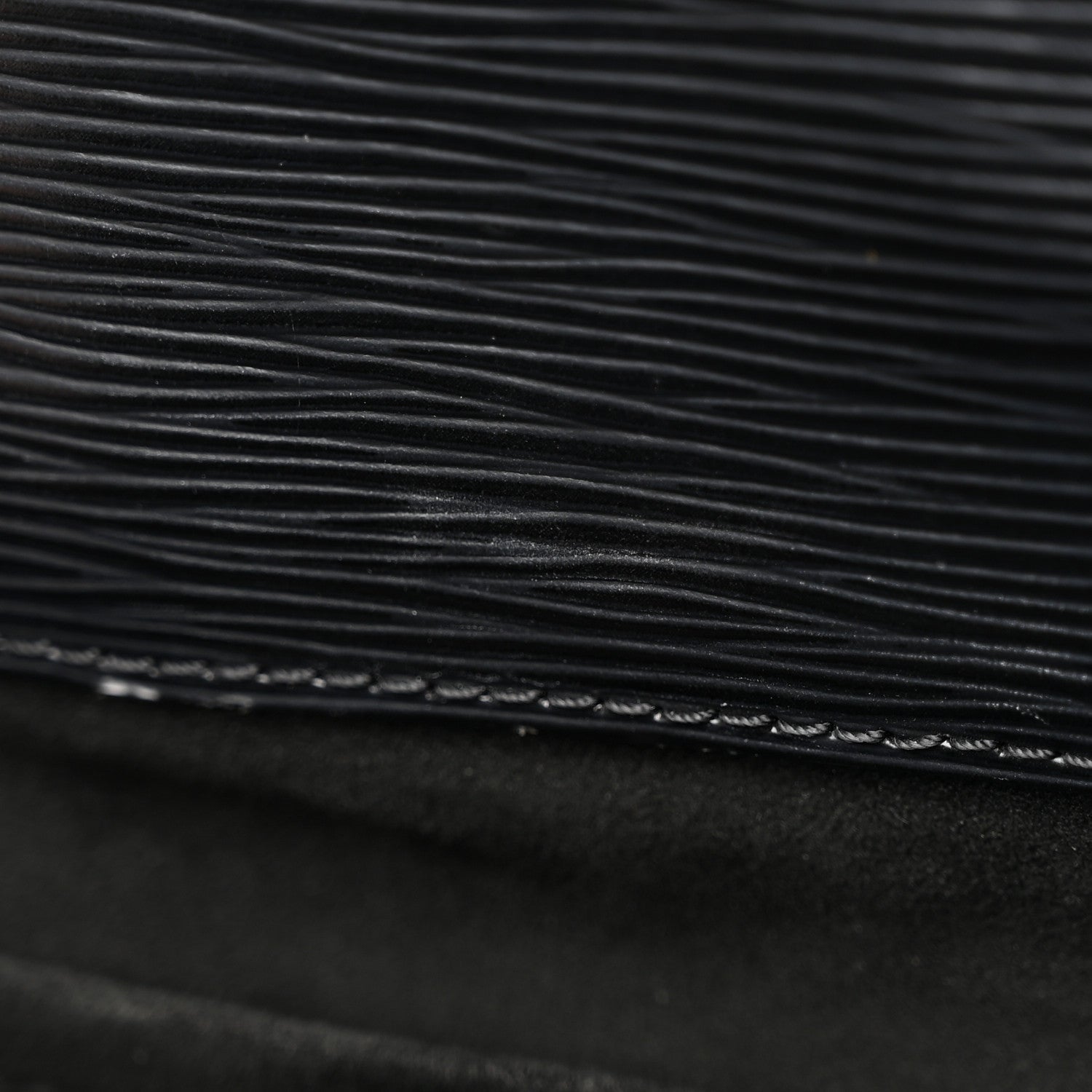 Louis Vuitton Epi Marly MM Black 12 of 15