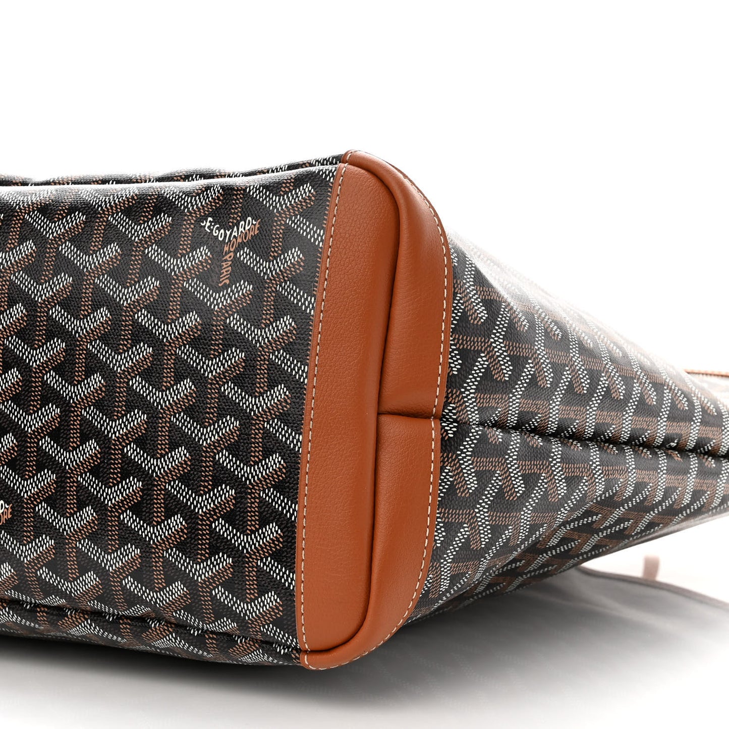 Goyardine Artois MM Black Gold
