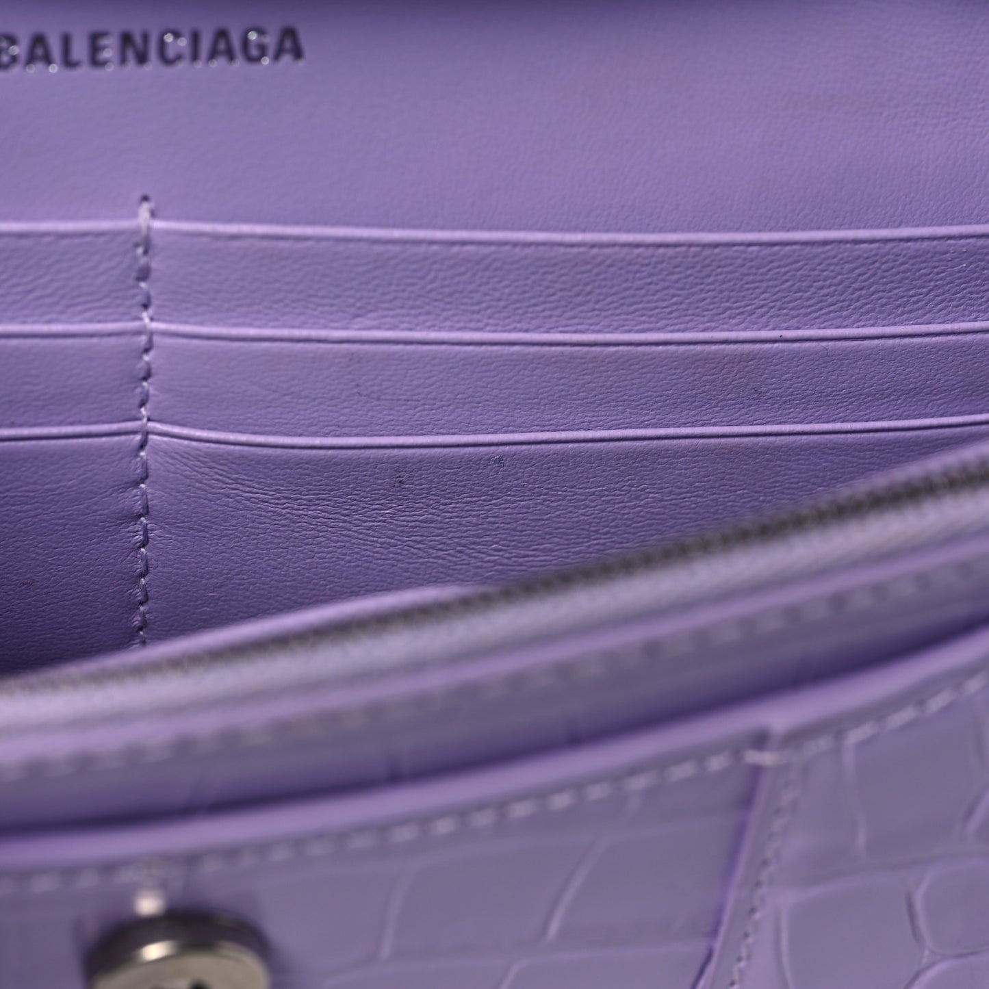 Shiny Calfskin Crocodile Embossed Hourglass Chain Bag Lilac