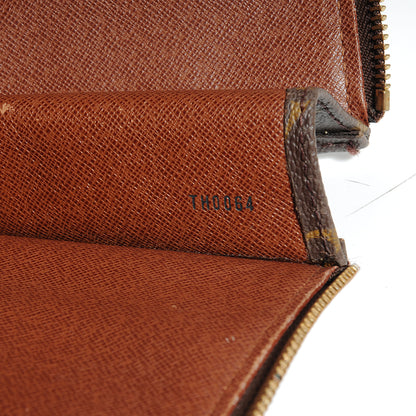 Louis Vuitton Monogram Poche Documents Portfolio 7 of 7