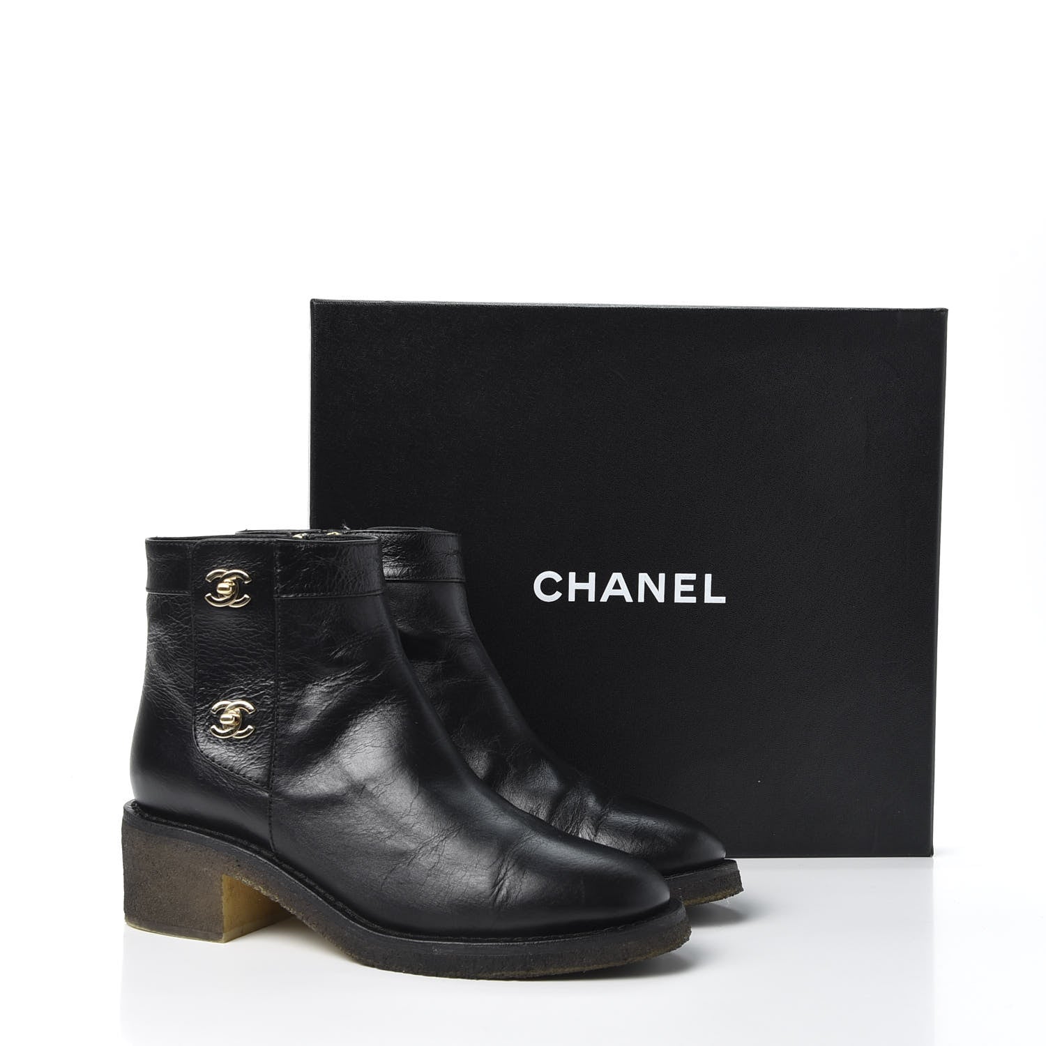 Chanel Calfskin CC Turnlock Ankle Boots 39 Black 574589 – FASHIONPHILE