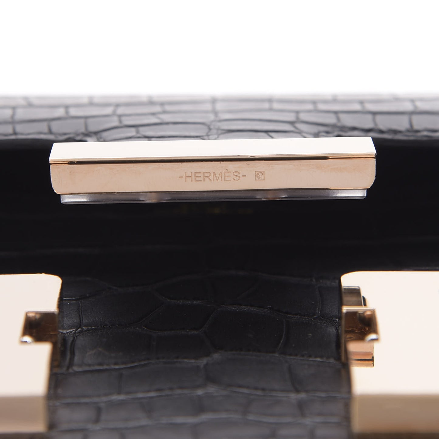 Matte Alligator Constance 24 Black