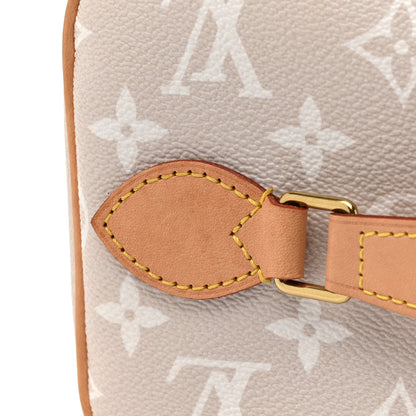 Louis Vuitton Monogram Giant By The Pool Nice BB Brume 16 of 16